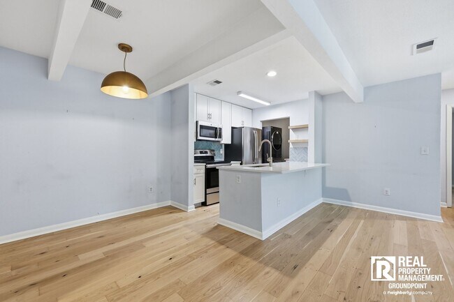 Photo - East Bridge Town Lofts Living | Prime Location Near Downtown Charleston