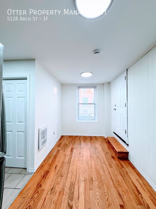 Photo - 5128 Arch St Unit 1F