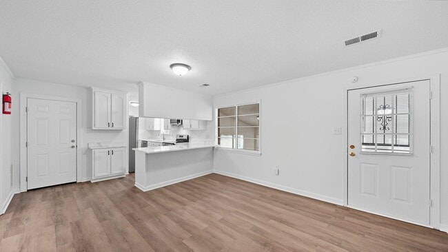 Photo - 1517 Michael St