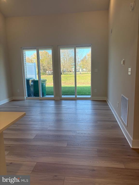 Photo - 29287 Oxford Dr