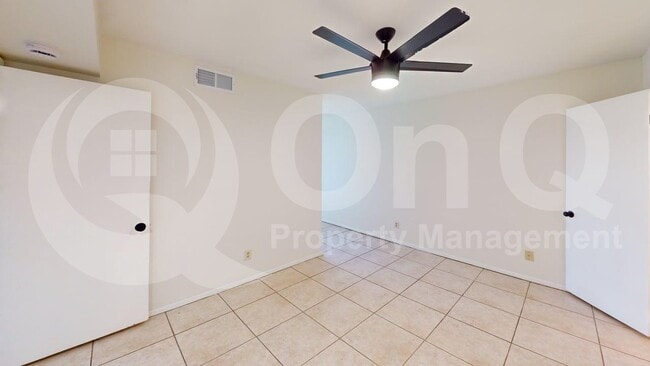 Photo - 4901 S Calle Los Cerros Dr