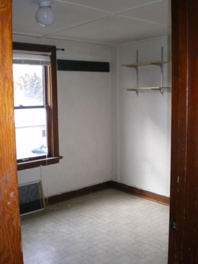 Photo - 445-447 NE Campus Street Unidad 445