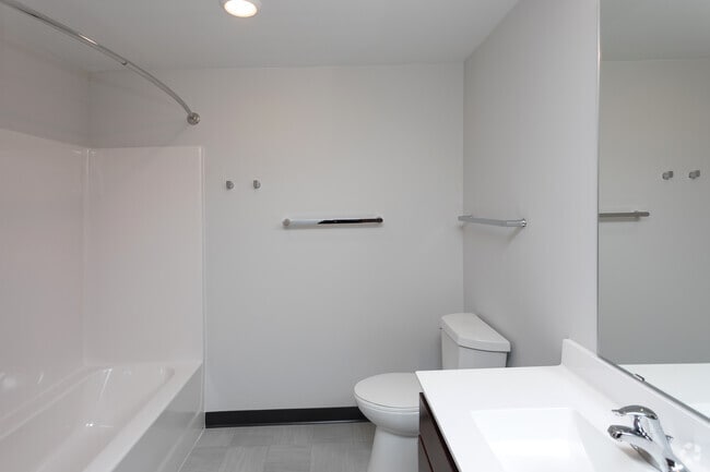 3HAB, 2BA - 1,216 ft²