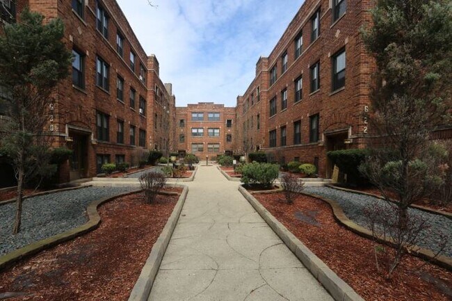 Photo - 6265 W Cornelia Ave Condo Unit E2