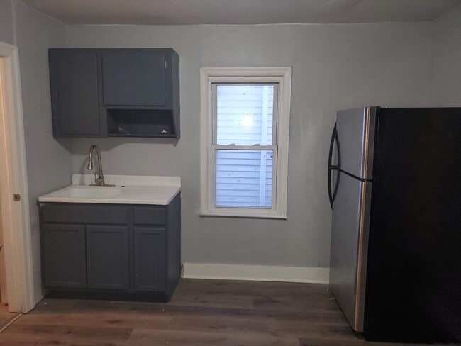 Photo - 1334 Dartmouth St Unit Apt 2