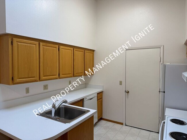 Photo - 1115 NE Hidden Valley Dr