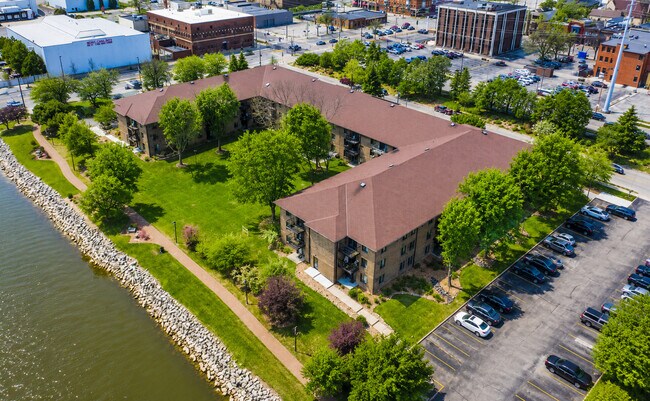 The Edge Community - 100 W. Walnut St.