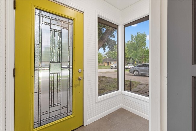 Photo - 1422 Hewitt Dr