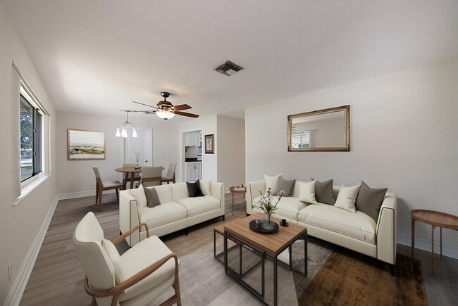 Building Photo - 841 NE 61st St Rental