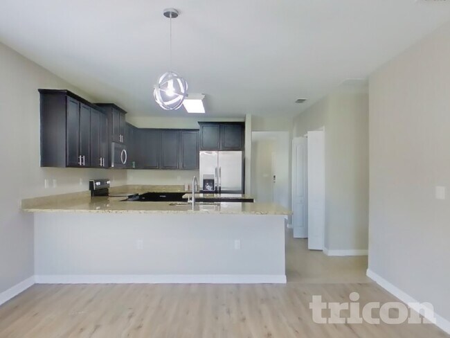 Photo - 1617 Tamarind Rd