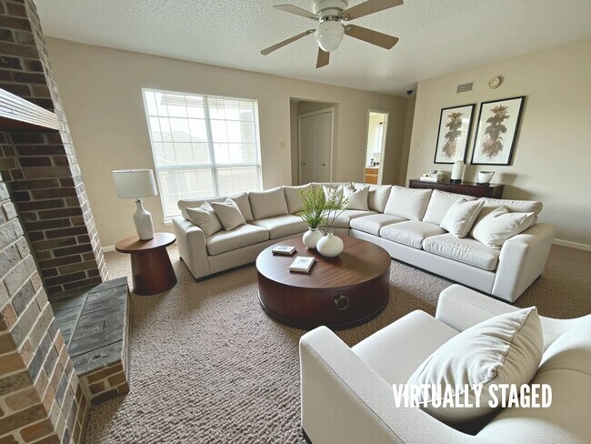 Photo - 1701 Cedarview Cir Unidad # C