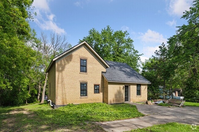 Building Photo - 2532 Eitel Rd Rental