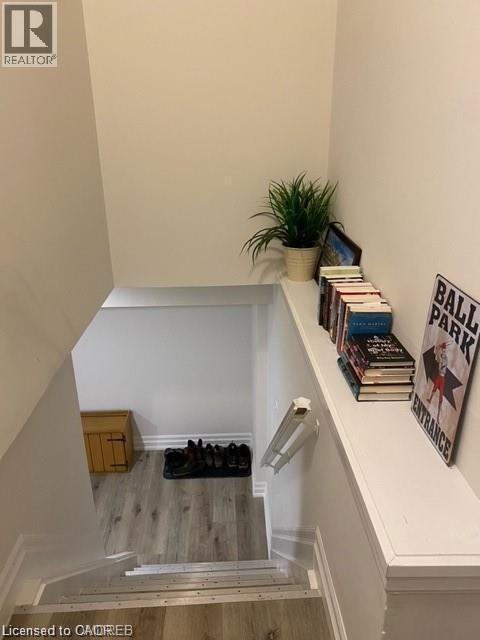 Photo - 482 E 37th St