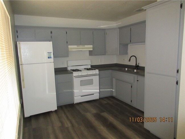 Photo - 1755 Gordon Dr Unit 8