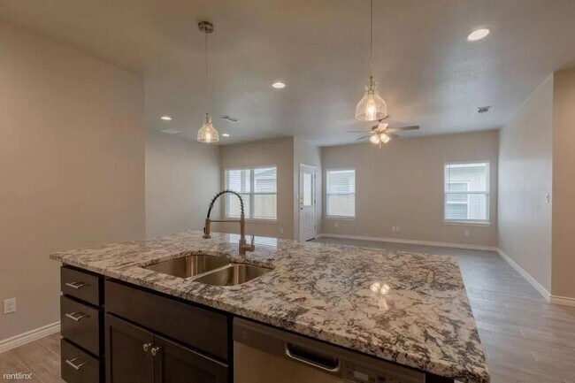 Photo - 437 County Rd 306 Unit B