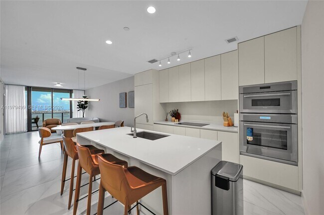 Photo - 700 NE 24th St Unit 3106