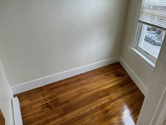 100 River St, Cambridge, MA 02139 - 100 River St Unit 2