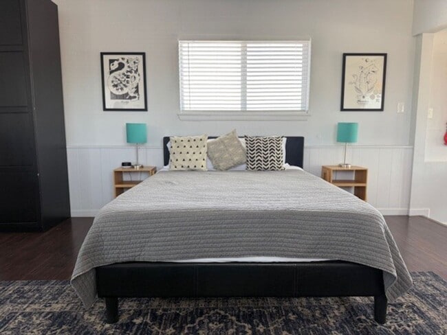 Building Photo - Humble Abode Unit Humble Abode