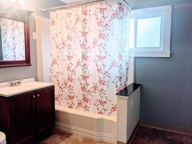 Photo - 2208 Highland Ave