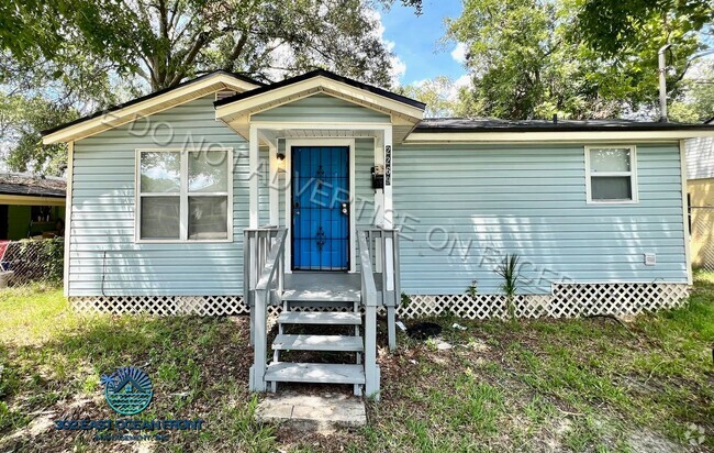 Building Photo - Adorable, fully renovated 3 bedroom / 1 ba... Rental