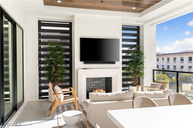 Building Photo - 82 9th St S Unit 304 Rental