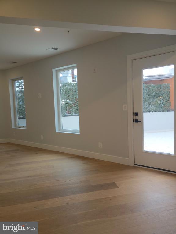 Photo - 3215 Mt Pleasant St NW Unidad 201
