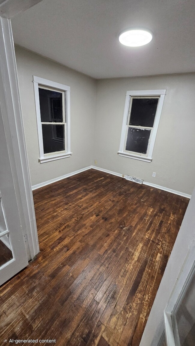 Photo - 203 S Taft St