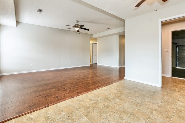 Photo - Gorgeous 4 Bedroom Home in Haskell, AR!