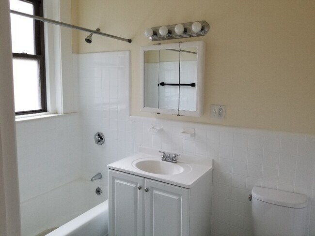 1463 Beacon St Unit 3