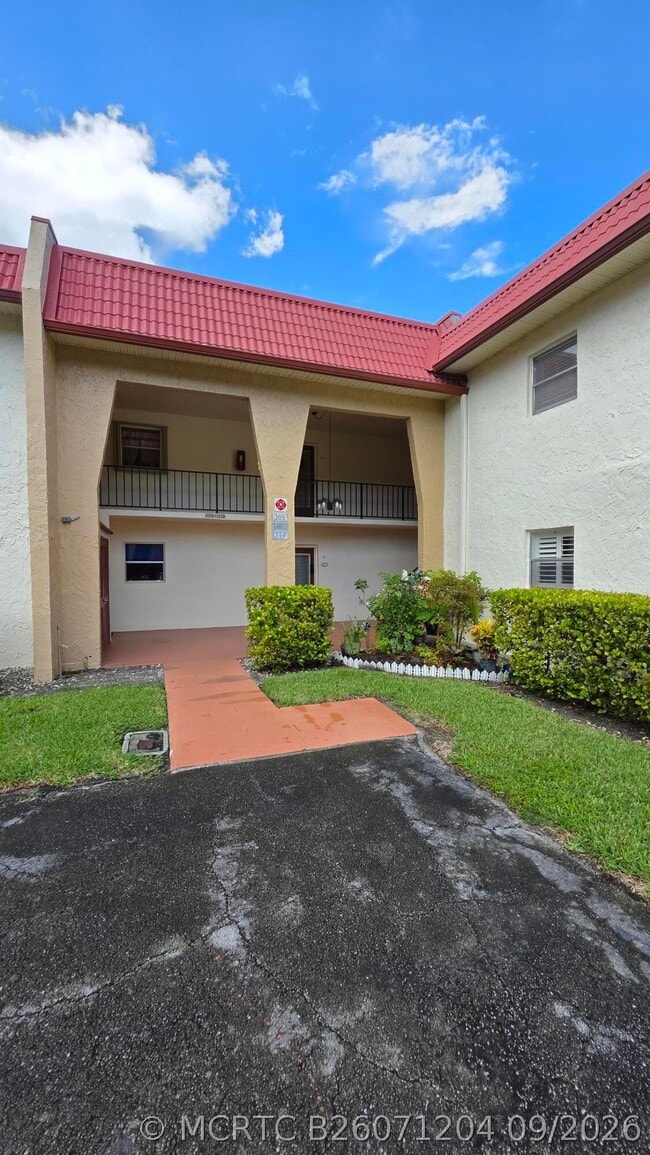 Photo - 319 Lake Frances Dr Unit 319