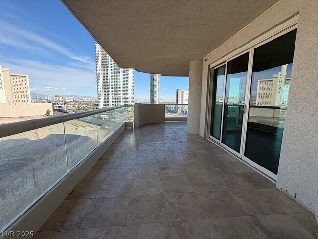 Photo - 2777 Paradise Rd Unidad 705