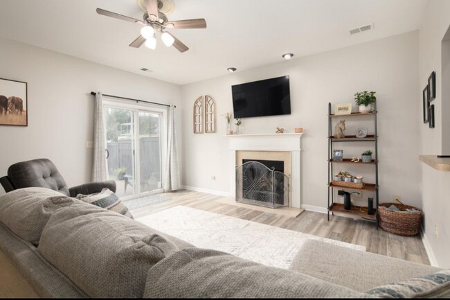 Photo - 178 Hays Blvd