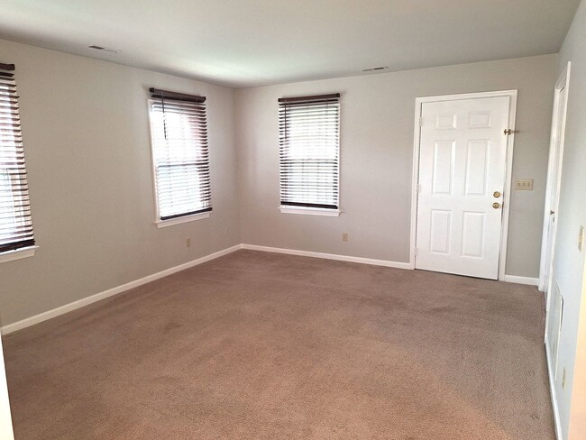 Photo - 2 bedroom/ 2 bathroom- Campus Court Unidad 7