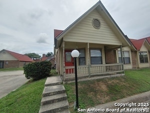 Building Photo - 6351 Cambridge Dr Rental