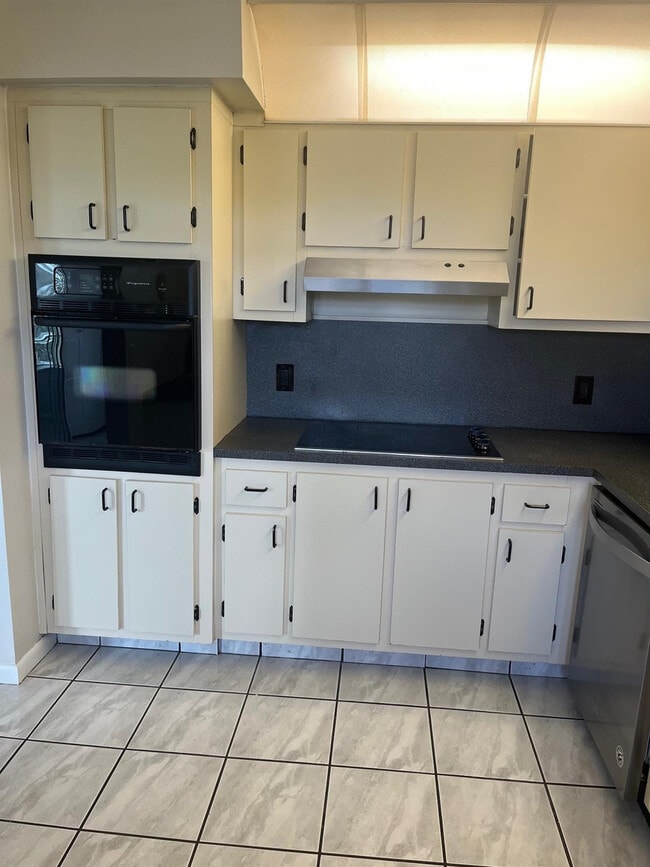 Photo - 16441 Blatt Blvd Unit 204