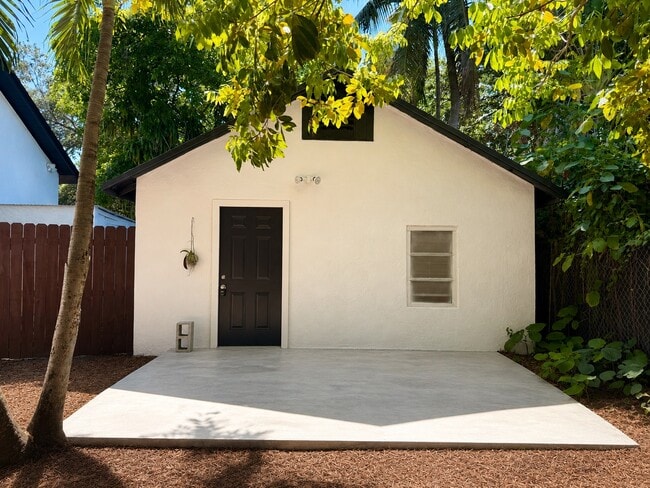 Photo - 45 NE 60th St