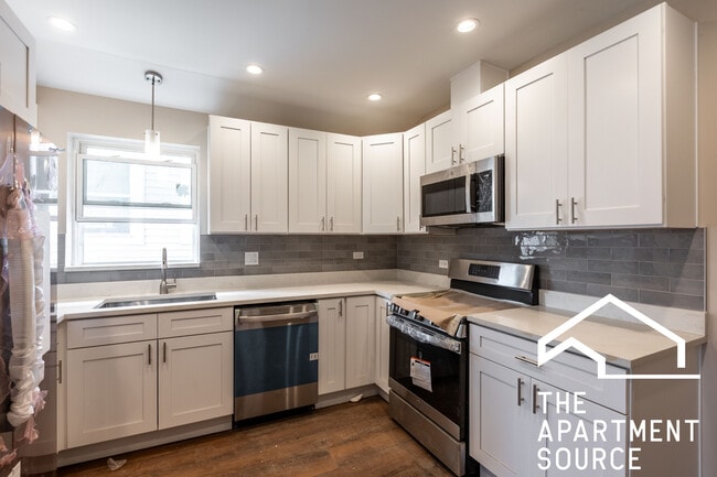 Photo - 3921 N Saint Louis Ave Unidad 2