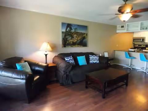 1818 S Lakeshore Blvd Unit 37