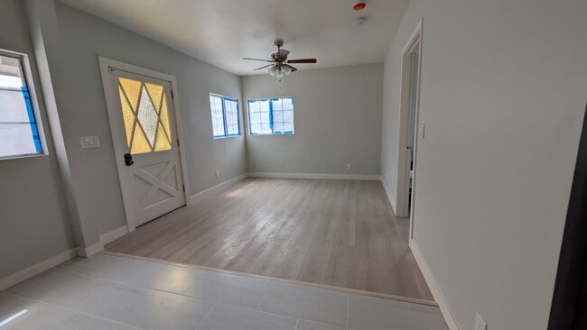 Photo - 5943 Camellia Ave Unit 5943