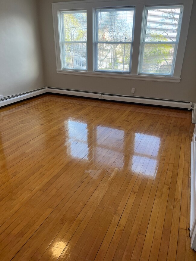 Photo - 40 Newcomb St Unidad 7