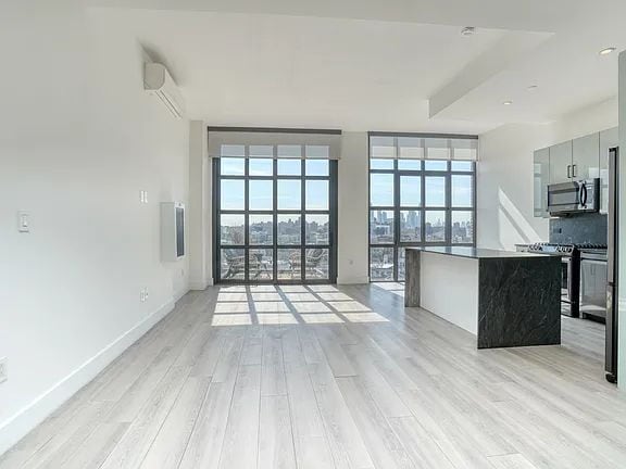 Photo - "Cozy 1-Bedroom Retreat in the Heart of Astoria – Your Perfect Urban Sanctuary!"