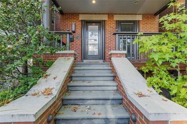 Photo - 718 Filbert St