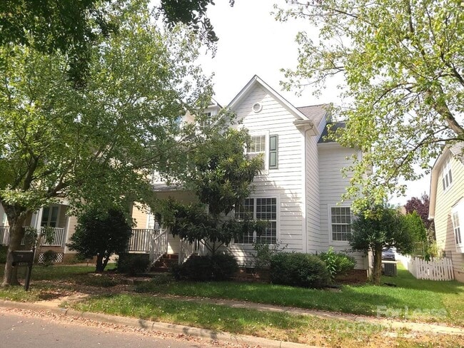 Building Photo - 17213 Cranwood Ave Rental