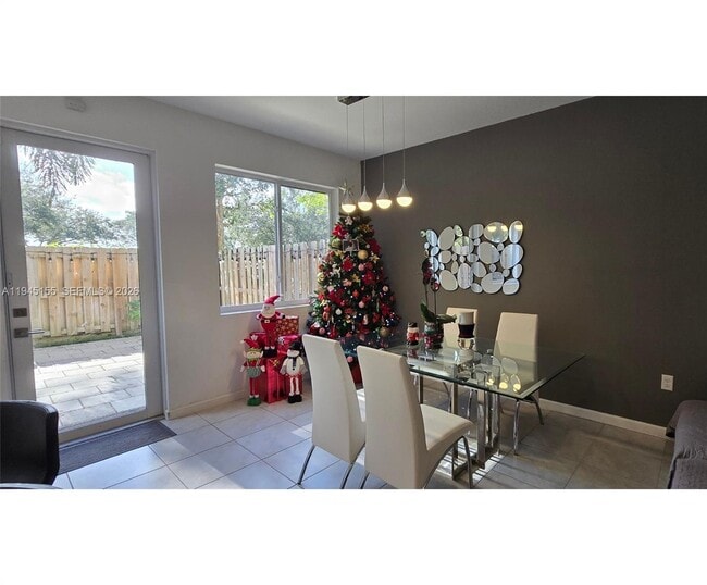 Photo - 1002 NW 208th Terrace