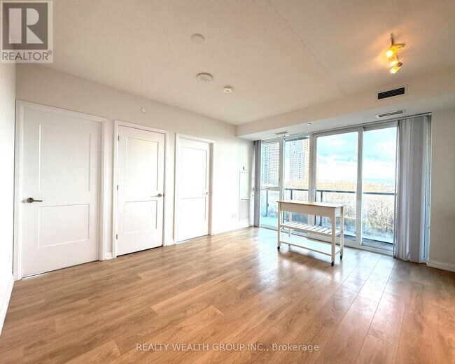 Photo - 7895 Jane St Unit 504