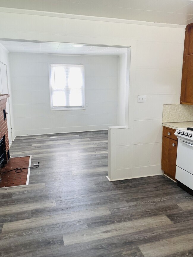 Photo - 202 E. Main Street