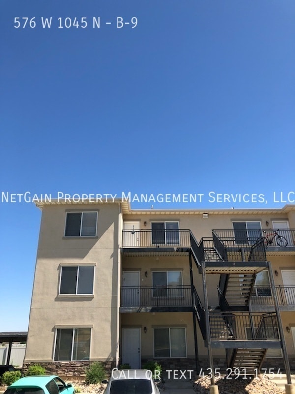 Building Photo - 576 1045