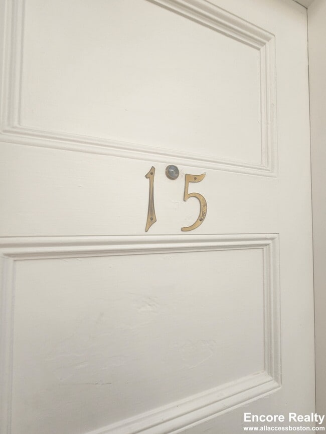 Photo - 1061 Beacon St Unit 15