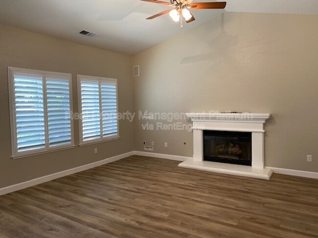 Photo - 2927 E Solar Ave