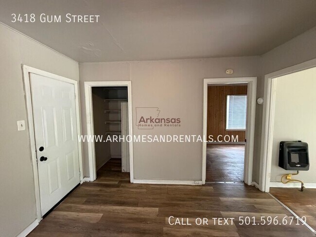 Photo - 3418 Gum St